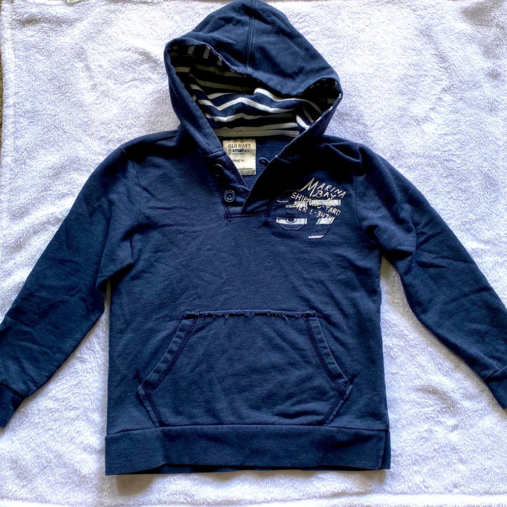 ⭐️ 3/$20 Boys- OLD NAVY- NWOT Sweatshirt with Hoodie- Size 6